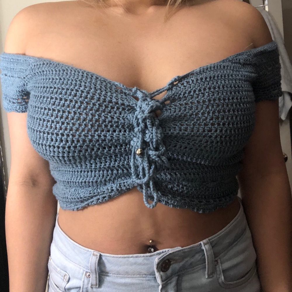 Off shoulder knit crop top